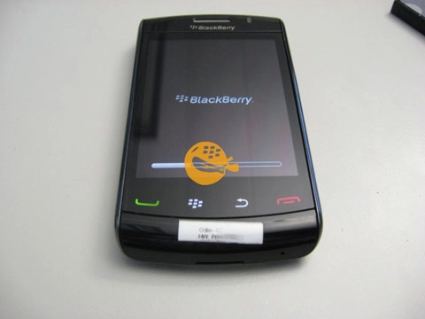 Blackberry storm 2 kết nối wi-fi - 1