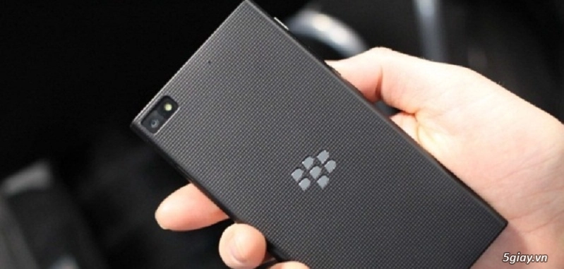 Blackberry z3 smartphone tầm trung đáng mua nhất - 2