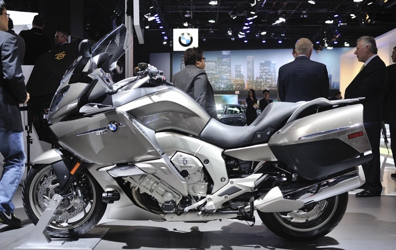 Bmw giới thiệu dòng mô tô touring k1600 gtl 2014 - 1