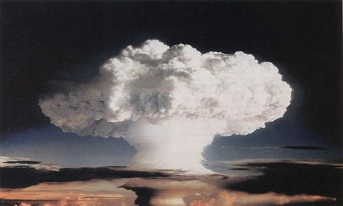 Bom nhiệt hạch có nguy hiểm hơn bom nguyên tử - 1