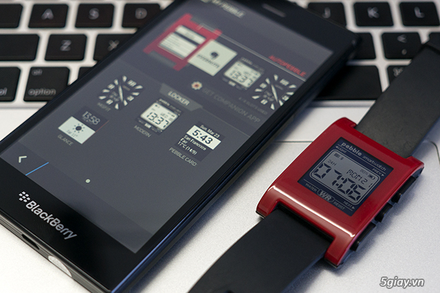 Cách sử dụng smartwatch pebble kết hợp cho blackberry 10 - 1
