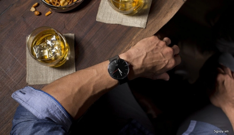 Cận cảnh googles smartwatch mang tên moto 360 và lg g watch - 2