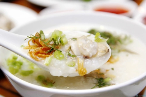 Cháo hàu và bánh khọt cho buổi chiều ở biển vũng tàu - 1