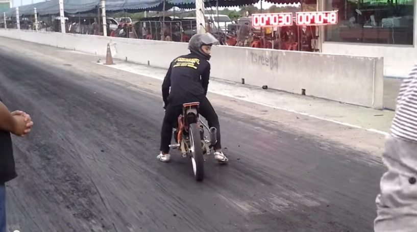 clip nsr đua drag với tốc độ thần thánh - 1