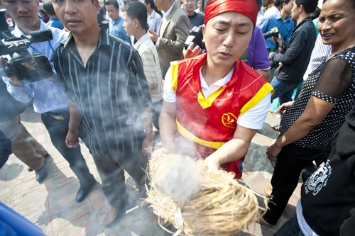 Cuộc thi thổi cơm ở làng thị cấm - 6