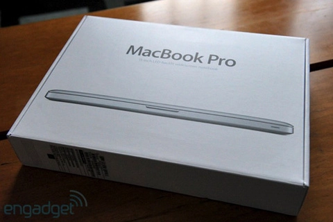 đập hộp macbook pro 2011 - 1
