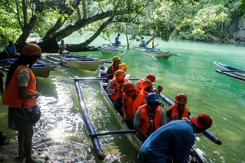 Dòng sông chảy ngầm dươi biên philippines - 1