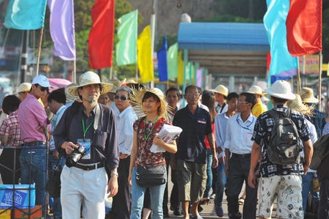 Du ngoạn kỳ quan thiên nhiên hạ long - 1