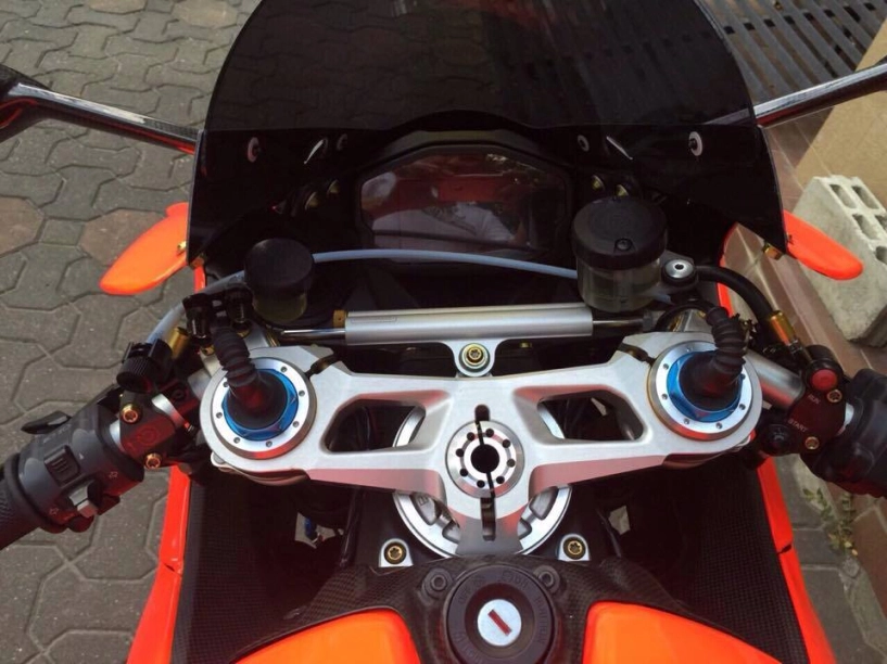 Ducati 1199 panigale s độ siêu khủng với dàn đồ chơi khủng - 2
