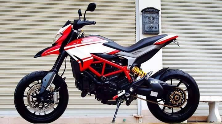 Ducati hypermotard độ nhẹ với vài món đồ chơi kiểng - 1