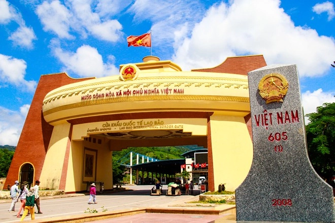 Được trải nghiệm những gì khi tự lái xe đi thái - lào - 1