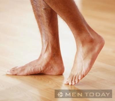 Giúp nam giới chăm sóc bàn chân - 1