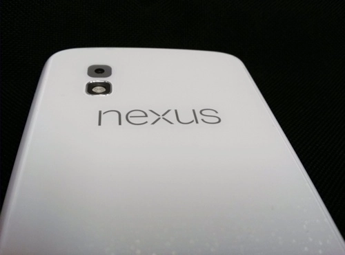 Google sắp có nexus 4 màu trắng - 1