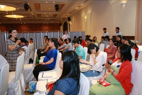 Hơn 800 mẹ bầu tham dự lớp học thai giáo 3 - 1