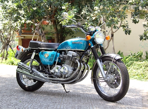 Honda cb750 được phục chế tại sài gòn - 2