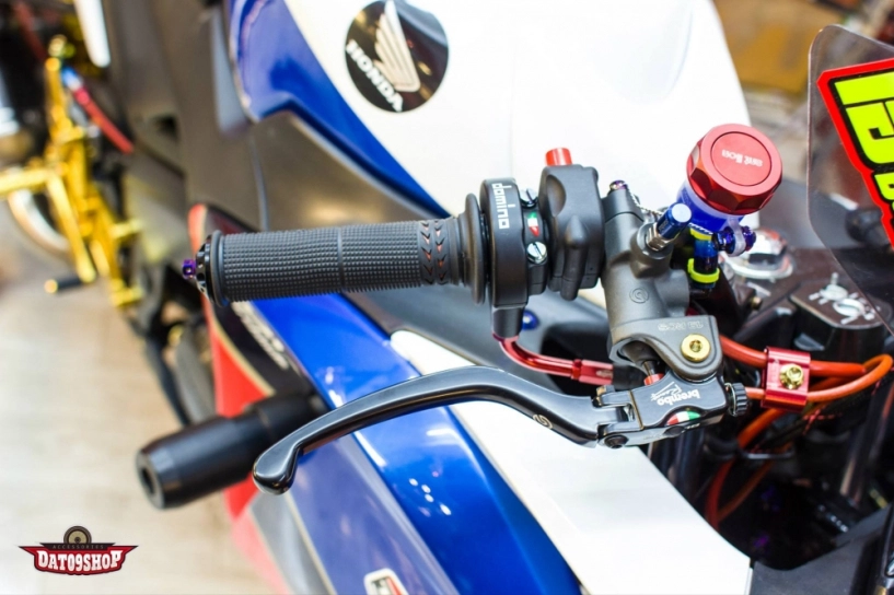 Honda cbr150 độ đầy phong cách của biker việt - 3