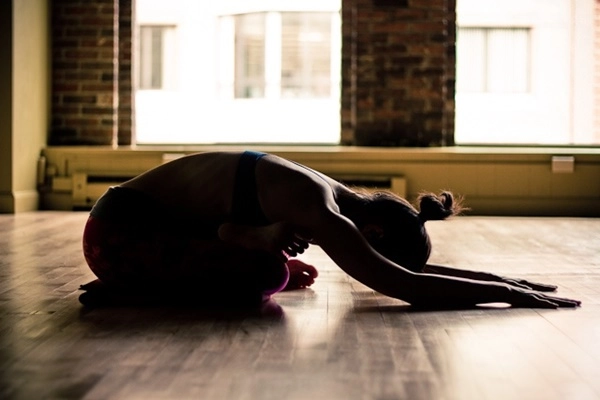 Hướng dẫn tập yoga giảm cân đúng cách hiệu quả cao - 2