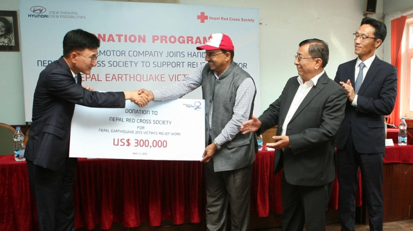 Hyundai ủng hộ 300000 usd cứu trợ nạn nhân động đất tại nepal - 1