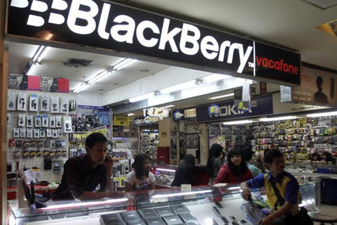 Indonesia có thể cấm bis của blackberry vì lý do an ninh - 1