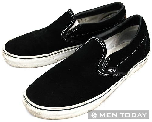 Khái niệm và top 10 đôi giày monochrome sneakers cho chàng - 13