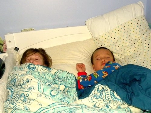 Không cho trẻ ngủ đúng giờ gây nhiều tác hại - 1