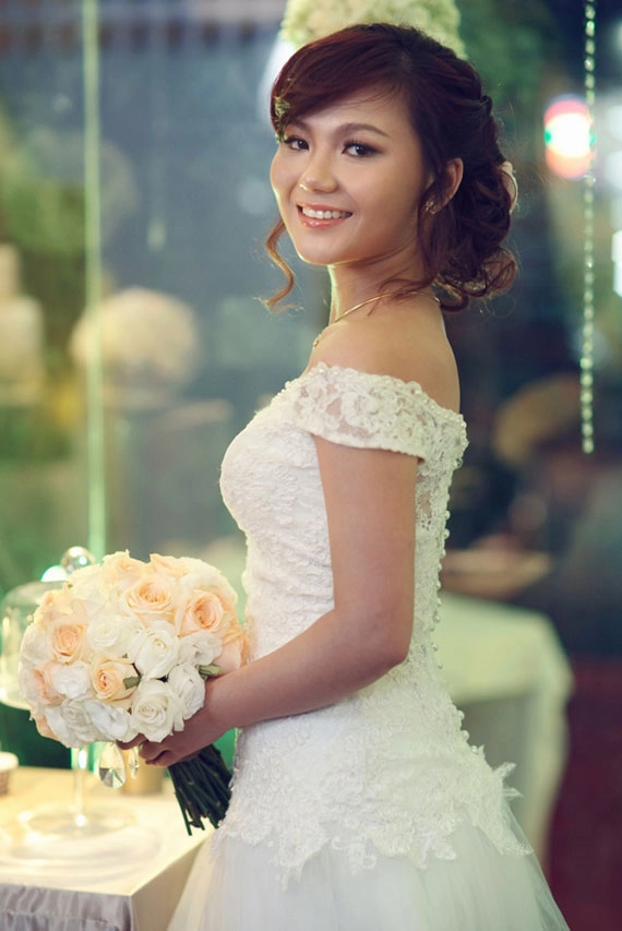 Kiểu tóc cô dâu đơn giản đẹp cho khuôn mặt tròn dễ thương 2016 - 5