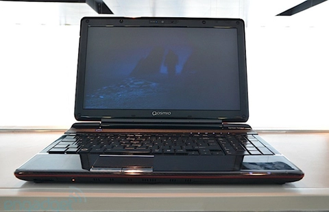Laptop 3d không cần kính đầu tiên ra mắt - 1