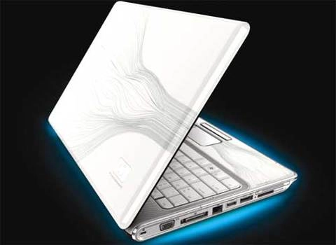 Laptop cài windows 7 đầu tiên tại vn - 1