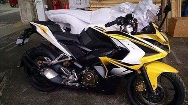 Lộ ảnh bajaj pulsar 200 ss bản thương mại trong kho xe - 1