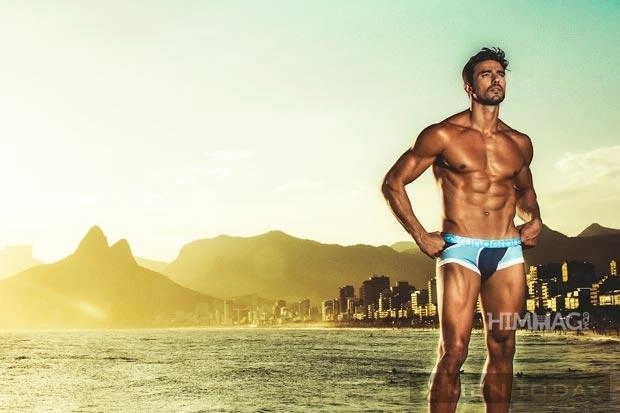 Lucas gil khoe hình thể cực đẹp cùng underwear - 1
