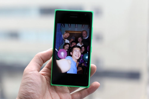 Lumia 730 - điện thoại chụp ảnh selfie tốt nhất năm 2014 - 1