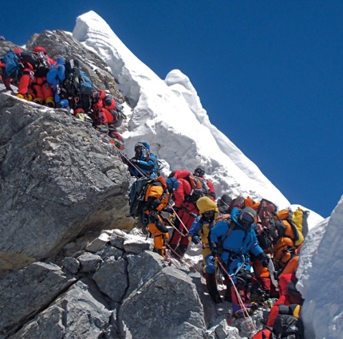 Nepal lắp bậc thang trên đỉnh everest - 1