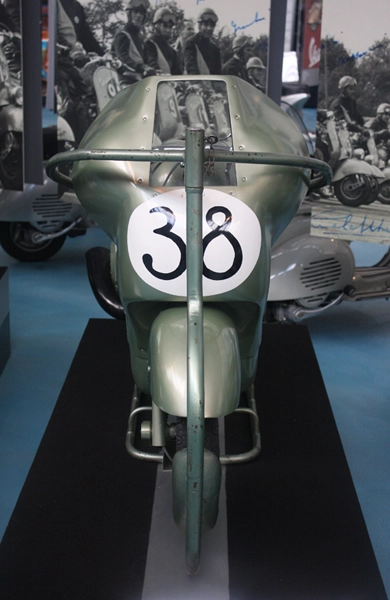 Ngắm vespa lạ tại bảo tàng piaggio ý - 9