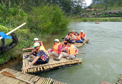 Ngôi làng cù lần dưới chân núi lang biang - 2