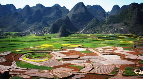 Ngôi làng cứ sinh hai con là đủ nếp - tẻ ở trung quốc - 1