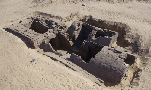Ngôi mộ dẫn lối vào kim tự tháp ở ai cập - 1