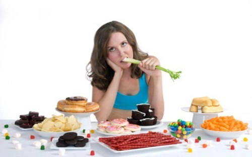 Những sai lầm ăn uống khiến bạn gái tăng cân vùn vụt - 1