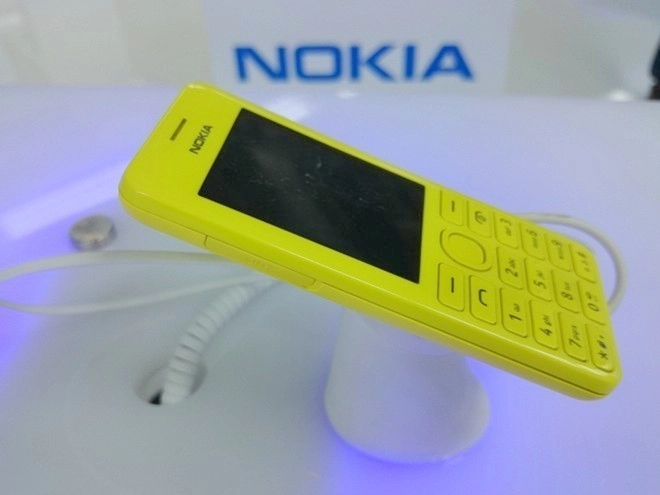 Nokia phủ nhận ngừng bán điện thoại phổ thông tại việt nam - 1