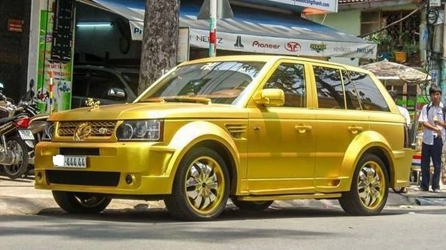 Nóng trong ngày range rover mạ vàng gắn biển số khủng gây xôn xao - 2