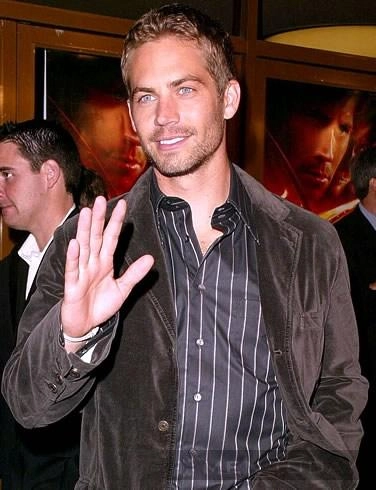 Phong cách thời trang đơn giản và nam tính của paul walker - 15