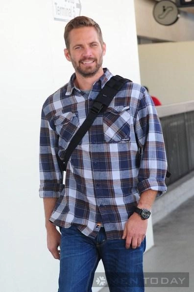 Phong cách thời trang đơn giản và nam tính của paul walker - 20