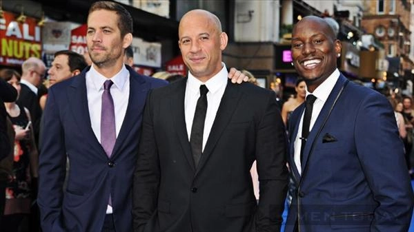Phong cách thời trang đơn giản và nam tính của paul walker - 28