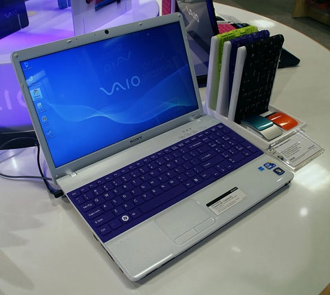 Phụ kiện sặc sỡ của sony vaio e series - 1