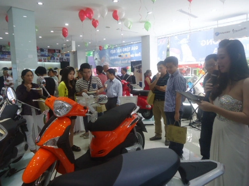 Piaggio khai trương showroom hiện đại nhất việt nam - 2