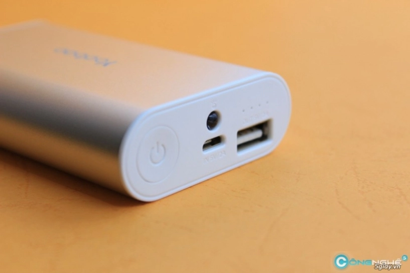 Pin dự phòng yoobao 6000mah nhỏ gọn mà mạnh mẽ - 1