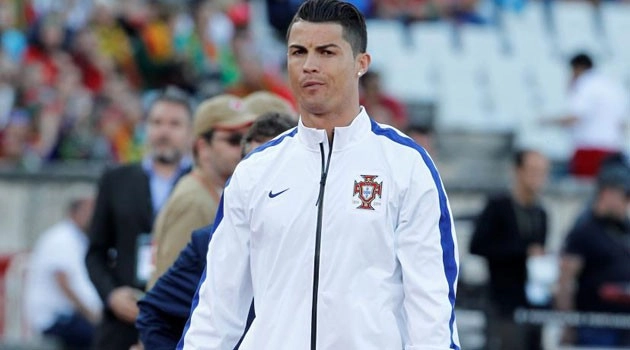 Ronaldo có thể lỡ world cup do chấn thương nghiêm trọng - 1