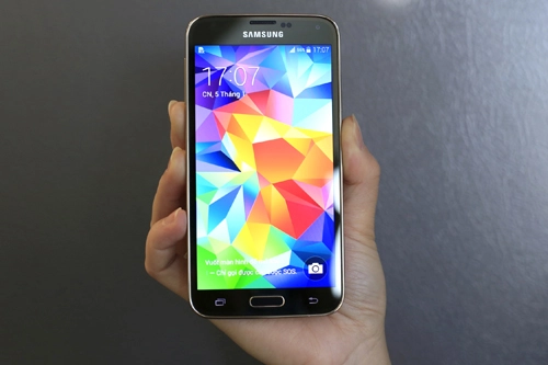 Samsung galaxy s5 màu vàng xuất hiện ở việt nam - 1