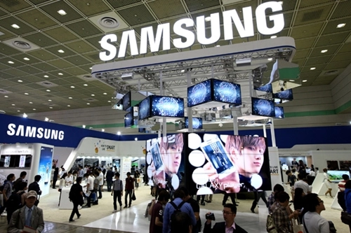 Samsung tìm cách tiêu núi tiền 60 tỷ usd - 1