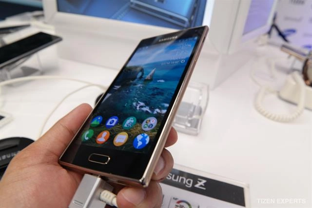 Samsung z phiên bản màu vàng sang trọng hào nhoáng - 1