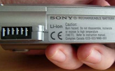 Sony lại thu hồi thêm 100000 pin laptop - 1